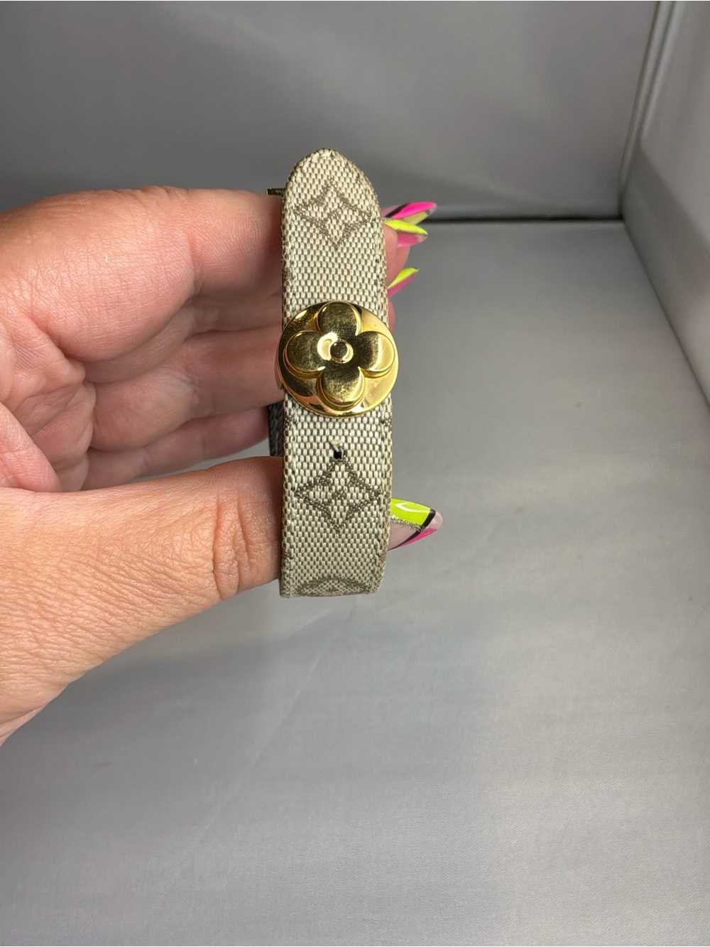Louis Vuitton Monogram Canvas Bracelet with Gold Fleur Clasp - Picture 3 of 5